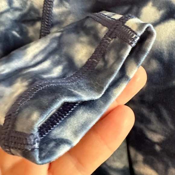 ATHLETA Blue Tie Dye Extra Small EUC Leggings Watercolor Yoga Stretch Tights - Picture 9 of 10